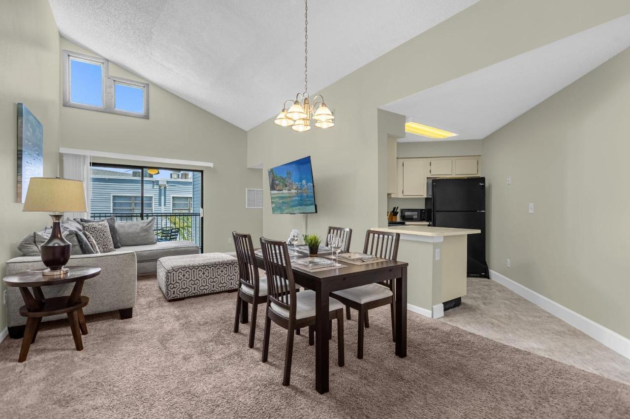 Modern Cozy 2br Near Apartamento